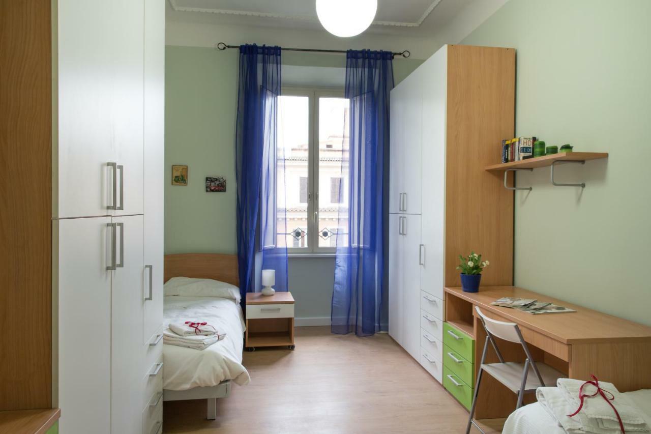 Beautiful Apartment In San Giovanni Close To Colosseo Rome Bagian luar foto