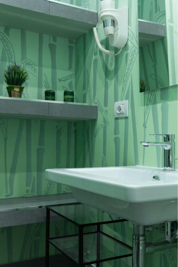 Beautiful Apartment In San Giovanni Close To Colosseo Rome Bagian luar foto