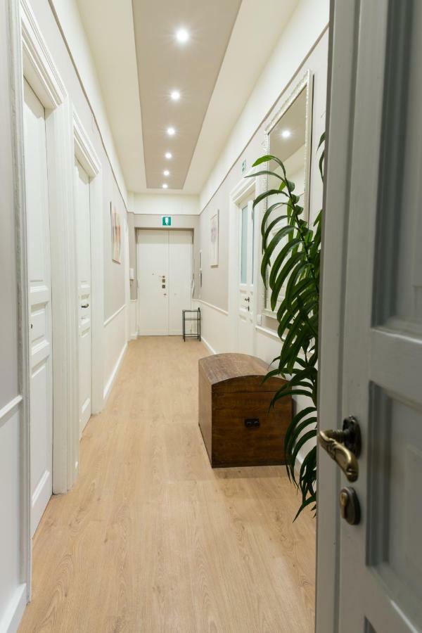 Beautiful Apartment In San Giovanni Close To Colosseo Rome Bagian luar foto