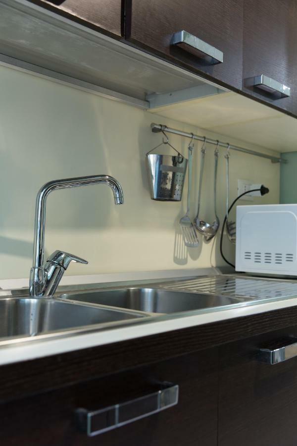 Beautiful Apartment In San Giovanni Close To Colosseo Rome Bagian luar foto