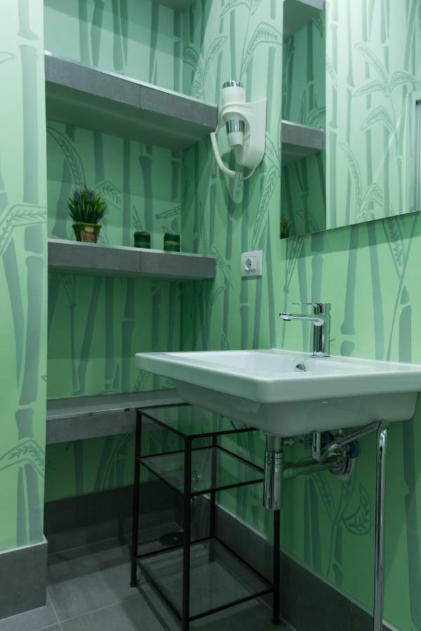 Beautiful Apartment In San Giovanni Close To Colosseo Rome Bagian luar foto